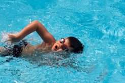 Benarkah Berenang Baik untuk Penderita Asma?